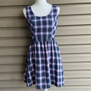 •Hot Topic• Plaid Side Cutout Dress - Size Medium